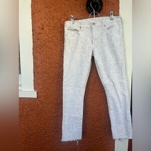 True Religion Liv Relaxed Boyfriend White Cheetah Print Jeans Zip Size 26 FLAWED